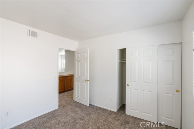 Detail Gallery Image 23 of 47 For 21965 Jeffers Ln, Saugus,  CA 91350 - 5 Beds | 3 Baths