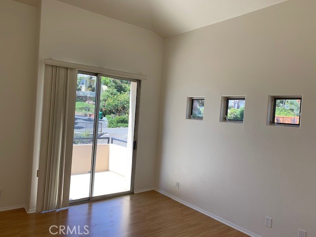 363 Cleo Street, Laguna Beach CA: https://media.crmls.org/medias/19549bf3-8d6b-4e1f-8ad7-089689327e50.jpg