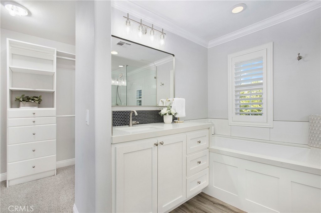 MLS #OC25124650 img 21