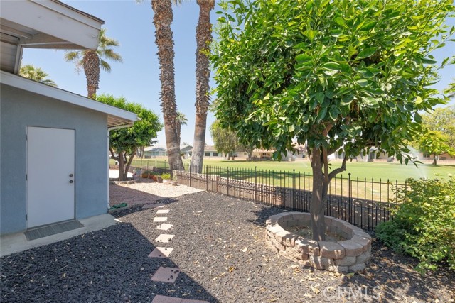 Detail Gallery Image 25 of 42 For 451 Palomar, Hemet,  CA 92543 - 2 Beds | 2 Baths