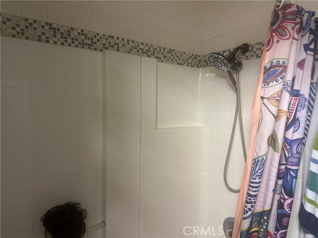 Detail Gallery Image 5 of 18 For 2110 Sandalwood Dr, El Centro,  CA 92243 - 4 Beds | 2 Baths