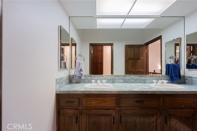 Detail Gallery Image 43 of 67 For 25573 via Paladar, Valencia,  CA 91355 - 6 Beds | 5 Baths