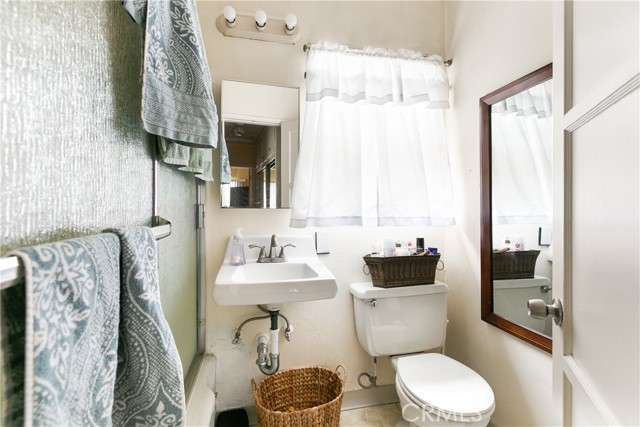 438 Ivy Street photo 8