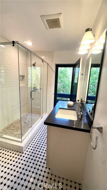 Detail Gallery Image 12 of 12 For 5165 Alta Canyada Rd, La Canada Flintridge,  CA 91011 - 1 Beds | 1 Baths