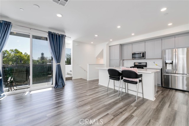 Detail Gallery Image 8 of 26 For 1003 Hudson, West Covina,  CA 91790 - 2 Beds | 3 Baths