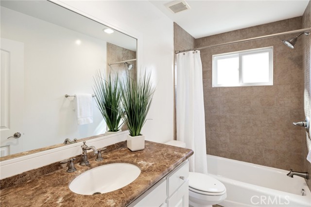 1915 Grant Avenue, Redondo Beach, California 90278, 3 Bedrooms Bedrooms, ,3 BathroomsBathrooms,Residential,Sold,Grant Avenue,SB21231210