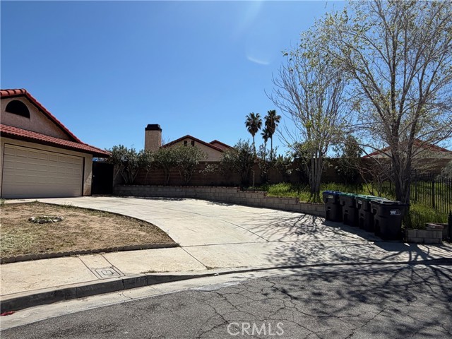 Detail Gallery Image 3 of 8 For 37112 Calle Amigo, Palmdale,  CA 93550 - 4 Beds | 2 Baths