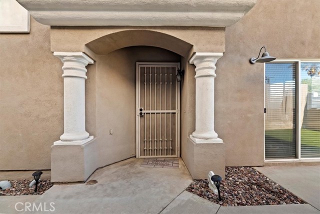 Detail Gallery Image 7 of 48 For 7686 Calle Hacienda, Highland,  CA 92346 - 4 Beds | 2/1 Baths