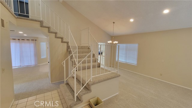 Detail Gallery Image 5 of 33 For 17294 Walnut Ave, Fontana,  CA 92336 - 3 Beds | 2/1 Baths