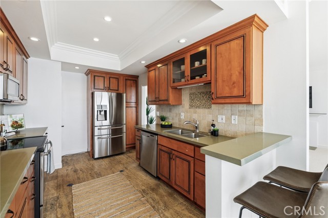 727 Esplanade, Redondo Beach, California 90277, 2 Bedrooms Bedrooms, 0 ,2 BathroomsBathrooms,Residential,For Sale,Esplanade,0,SB26097055
