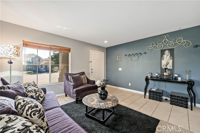 Detail Gallery Image 8 of 49 For 40713 La Salle Pl, Murrieta,  CA 92563 - 3 Beds | 3/1 Baths