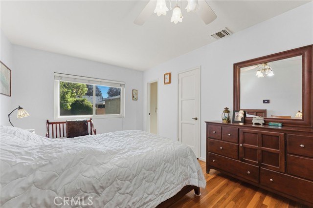 Detail Gallery Image 12 of 27 For 6524 Forbes, Lake Balboa,  CA 91406 - 3 Beds | 2 Baths