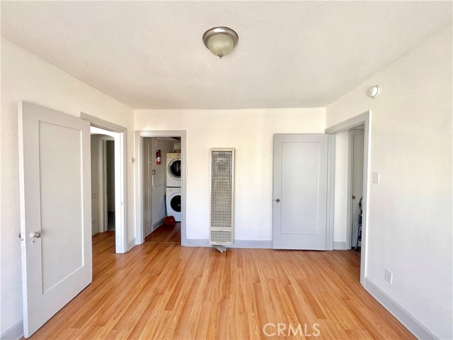 Detail Gallery Image 4 of 17 For 124 S Westmoreland Ave, Los Angeles,  CA 90004 - 1 Beds | 1 Baths