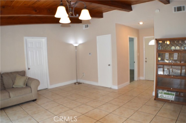Detail Gallery Image 6 of 19 For 3598 Mt Vernon Ave, Riverside,  CA 92507 - 3 Beds | 2 Baths