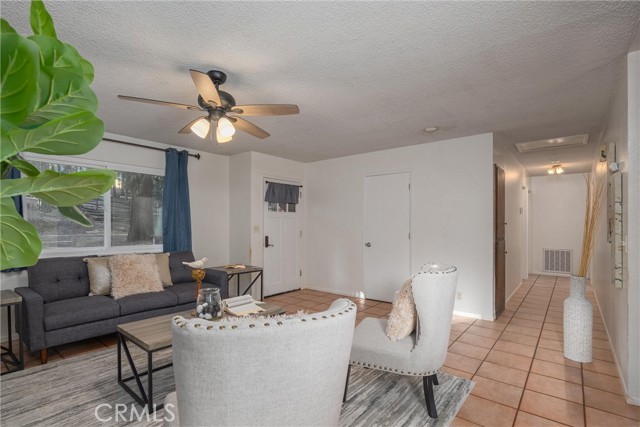 Detail Gallery Image 12 of 44 For 15328 Forest Ranch Wy, Forest Ranch,  CA 95942 - 3 Beds | 2/1 Baths