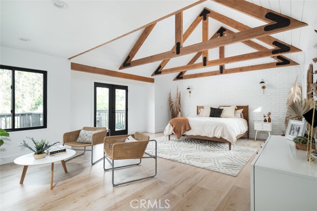 195c47df B323 4129 91fe 7b9d81b77bd3