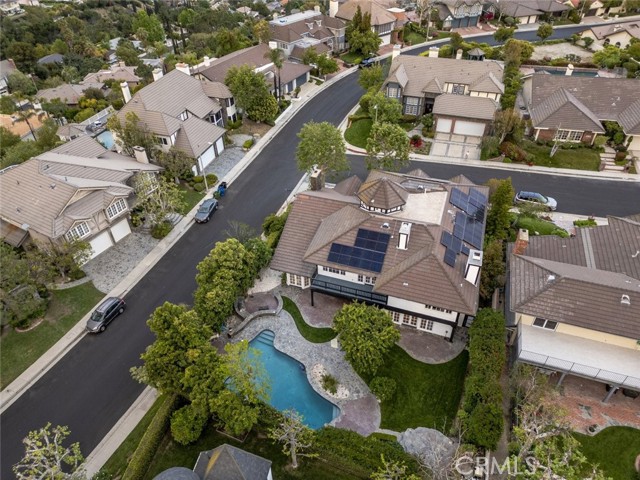 6037 Little Oak Lane, Woodland Hills CA: https://media.crmls.org/medias/195c8917-026e-45d1-8d5a-9aae170a79f3.jpg