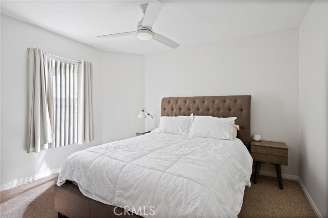 1401 N Greenbrier Road, Long Beach CA: https://media.crmls.org/medias/195d3de1-390d-49a4-ba9c-f5e58f2f0319.jpg