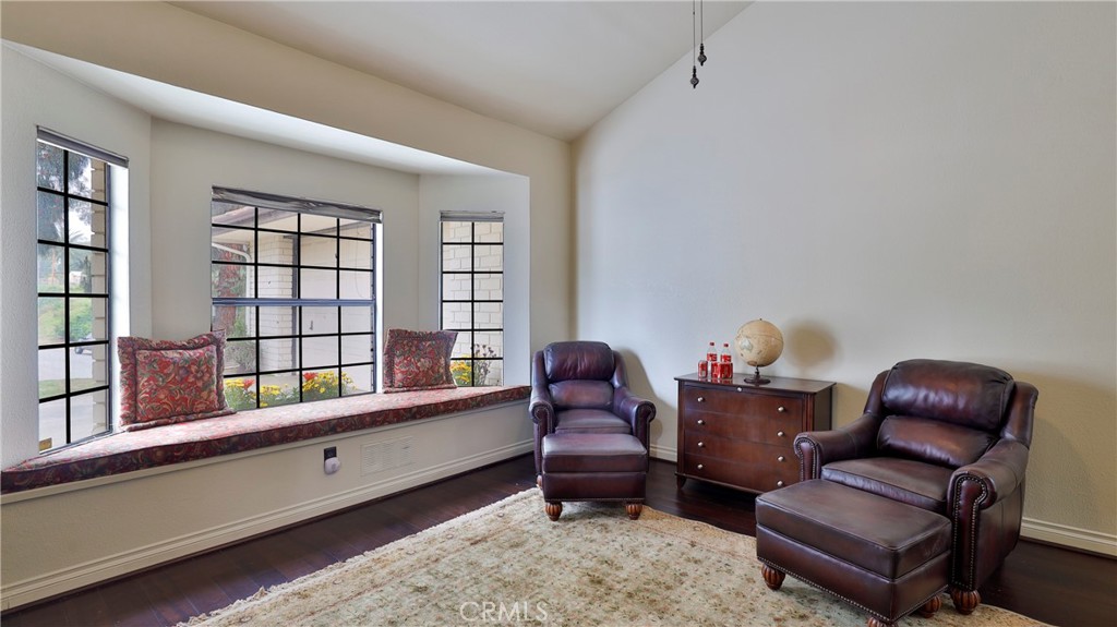 MLS #IV25073743 image #30