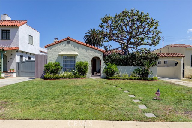 2376 Selby Ave, Los Angeles, CA 90064