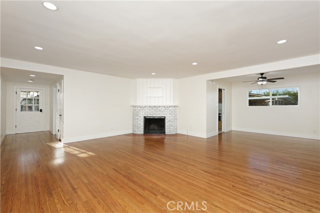 Detail Gallery Image 8 of 37 For 10703 Woodruff Ave, Downey,  CA 90241 - 3 Beds | 2 Baths