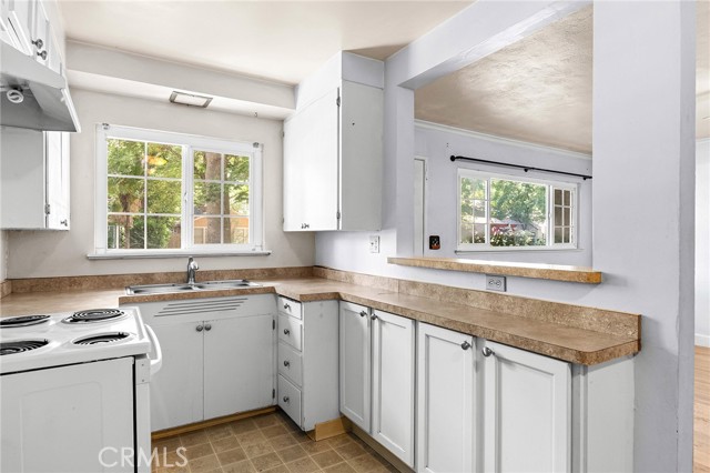 752 E 6th Street, Chico CA: https://media.crmls.org/medias/195e5ebd-0dbf-42b1-979b-fbe4c2e0e542.jpg