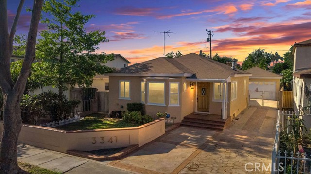 Detail Gallery Image 2 of 30 For 3341 Wisconsin Ave, South Gate,  CA 90280 - 3 Beds | 1 Baths