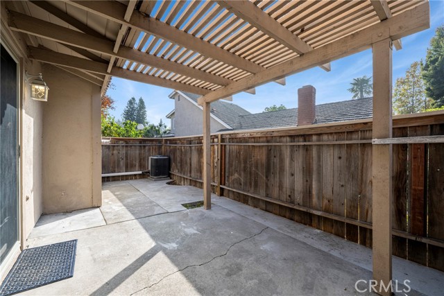 Detail Gallery Image 27 of 34 For 14222 Raintree Rd, Tustin,  CA 92780 - 3 Beds | 2 Baths