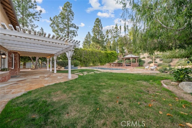 Detail Gallery Image 21 of 47 For 11101 Eton Ave, Chatsworth,  CA 91311 - 4 Beds | 3 Baths