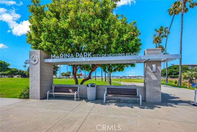 300 34th Street, Newport Beach CA: https://media.crmls.org/medias/195f1255-f671-4609-8666-22b837642369.jpg