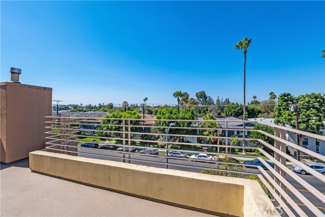 13440 Moorpark Street, 101 photo 41