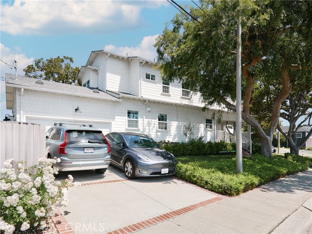 Detail Gallery Image 36 of 43 For 6443 W 81st St, Los Angeles,  CA 90045 - 4 Beds | 4 Baths