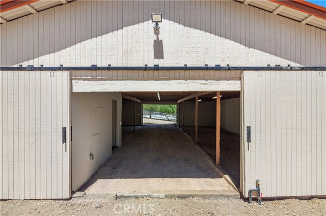 13620 Pales, Agua Dulce CA: https://media.crmls.org/medias/196167d9-1b00-498b-afdf-046487392b93.jpg