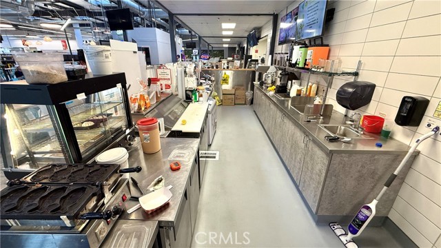 4024 Grand Ave., Chino CA: https://media.crmls.org/medias/1961b64a-bd08-4bb1-b744-4a78abfe449c.jpg