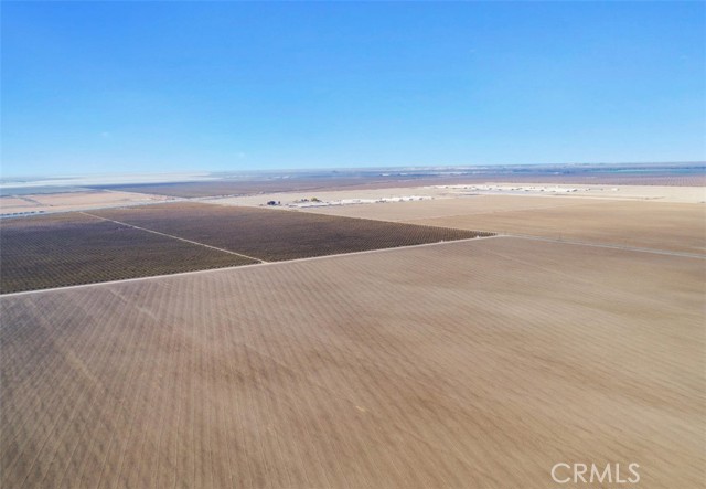 4645 Ave 120, Corcoran CA: https://media.crmls.org/medias/1961ffd0-b8ba-4da3-bb52-fb25eccd6b07.jpg