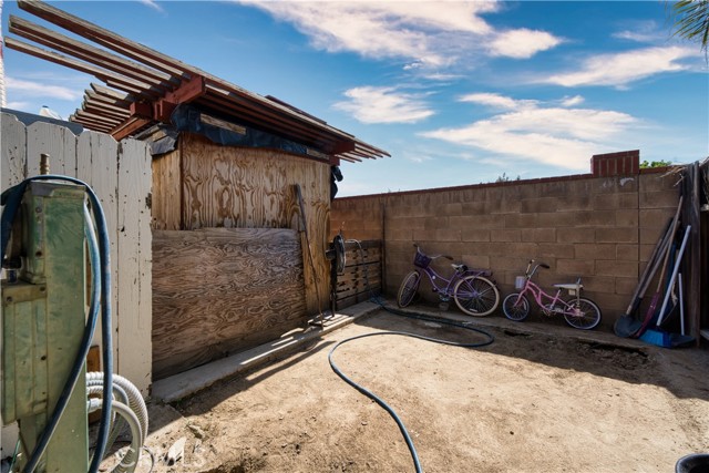 Detail Gallery Image 8 of 12 For 700 S Shafter #20,  Shafter,  CA 93263 - 3 Beds | 1/1 Baths