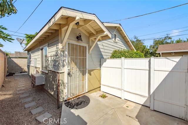 2645 E Walnut Avenue, Orange CA: https://media.crmls.org/medias/19622263-8490-4154-b726-9ba1c461a33b.jpg
