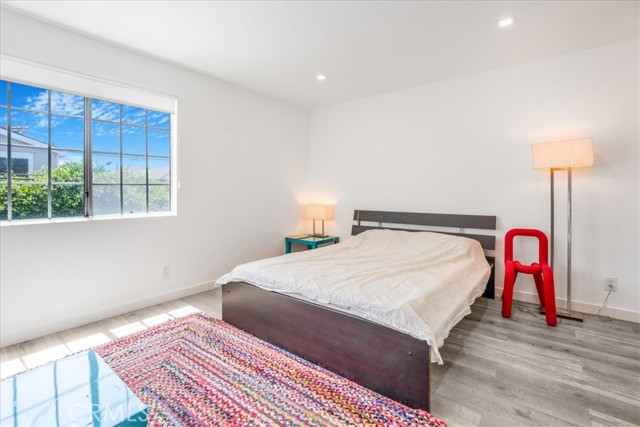 2481 S Bundy Drive, Los Angeles CA: https://media.crmls.org/medias/19624eb6-a2fe-45e2-90c6-93e9631314a1.jpg