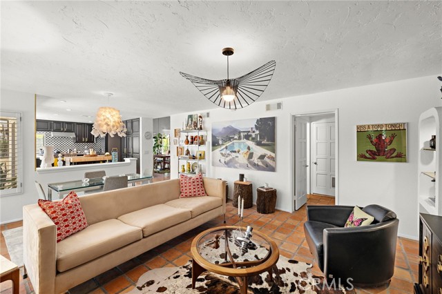 Detail Gallery Image 26 of 55 For 25962 Ernestine Ct, Laguna Hills,  CA 92653 - 3 Beds | 2/1 Baths