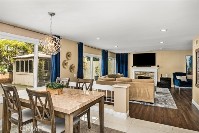 Detail Gallery Image 16 of 44 For 22 Hunter, Irvine,  CA 92620 - 4 Beds | 3 Baths