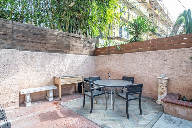 Detail Gallery Image 30 of 34 For 1252 Formosa, West Hollywood,  CA 90046 - 2 Beds | 2/1 Baths
