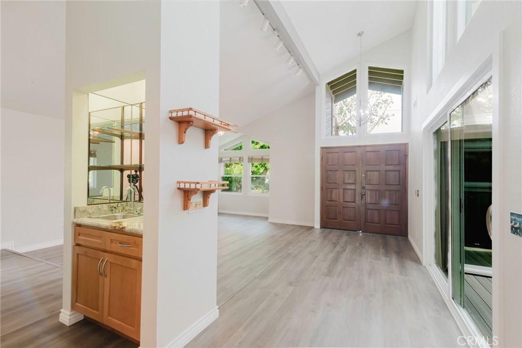 1901 Laurel - photo 12