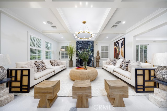 Detail Gallery Image 8 of 66 For 2015 Bella Vista Ave, Arcadia,  CA 91007 - 7 Beds | 8 Baths