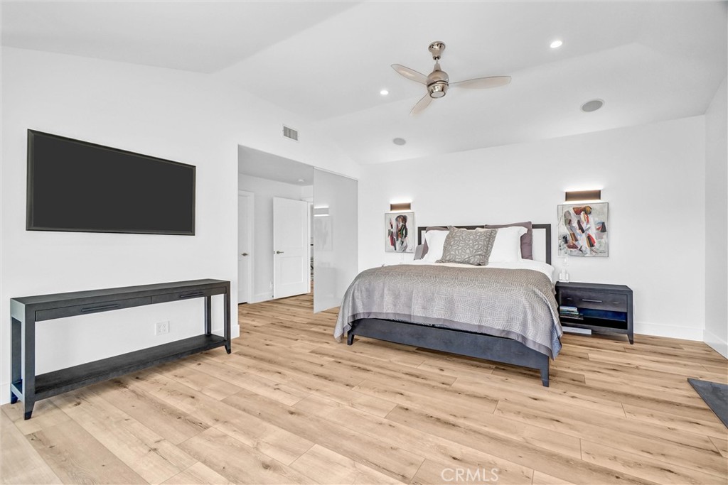 MLS #OC26094909 image #34