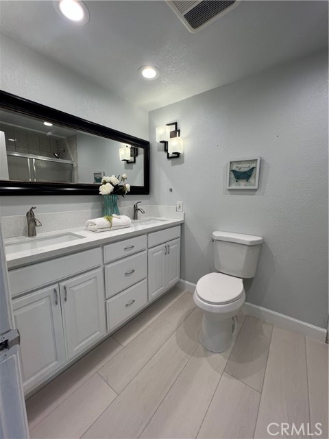 Detail Gallery Image 14 of 17 For 737 N 4th St, Montebello,  CA 90640 - 4 Beds | 3 Baths