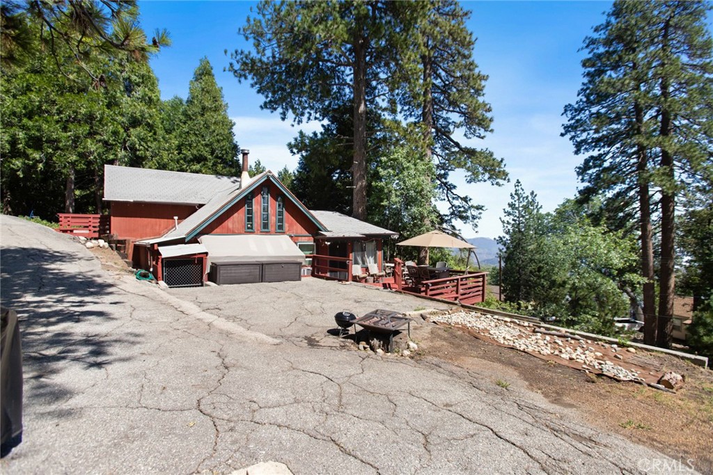 https://media.crmls.org/medias/19666442-2eab-4404-b038-d3f09827a252.jpg?preset=X-Large