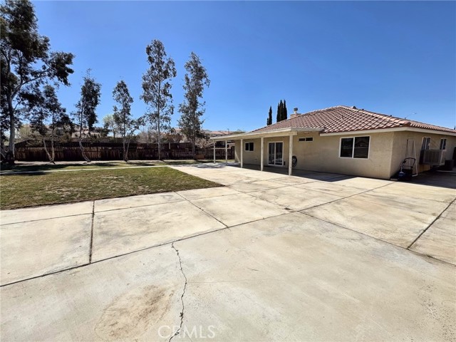 Detail Gallery Image 14 of 14 For 13041 Billings Ct, Victorville,  CA 92395 - 3 Beds | 2 Baths