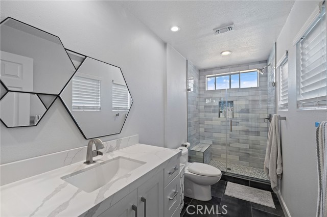 Detail Gallery Image 32 of 55 For 325 E Concord, Placentia,  CA 92870 - 5 Beds | 2/1 Baths