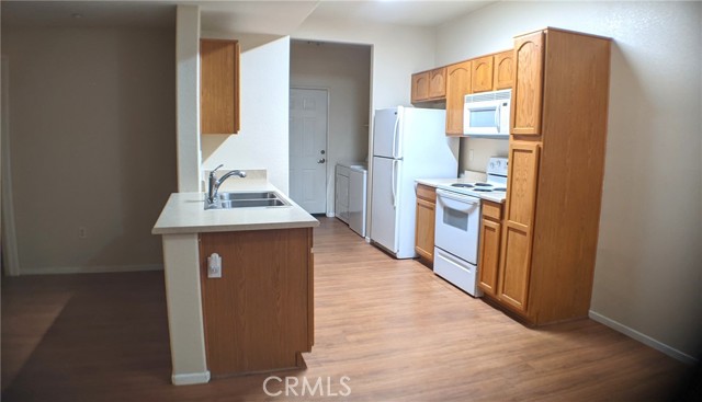 Detail Gallery Image 4 of 13 For 41410 Juniper #1212,  Murrieta,  CA 92562 - 2 Beds | 2 Baths