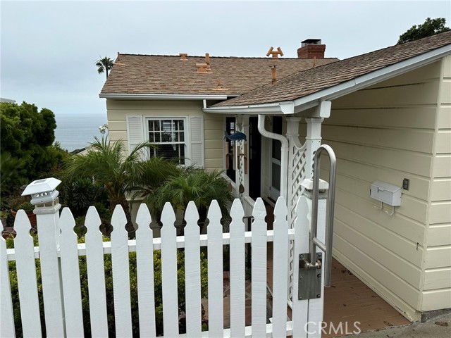 Detail Gallery Image 16 of 64 For 2961 Rounsevel, Laguna Beach,  CA 92651 - 2 Beds | 2 Baths